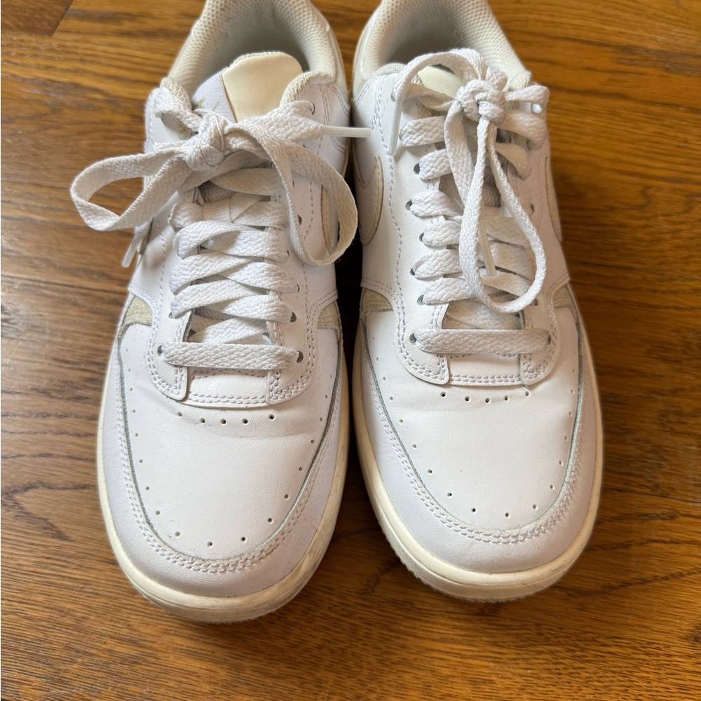 Nike Gamma Force Sneakers - White and Light Bone size 7